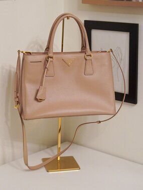 PRADA Saffiano Lux Medium Tote Cammeo